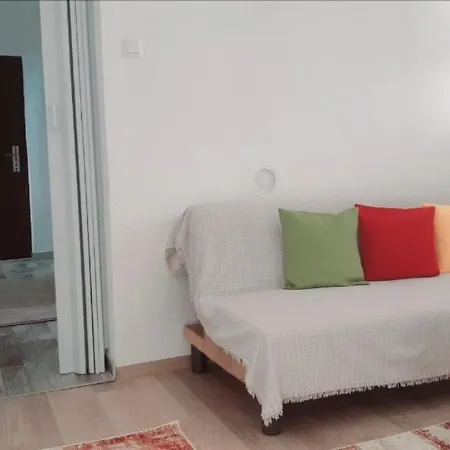 Annie Apartment *
