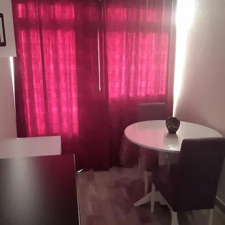 Annie Apartment *